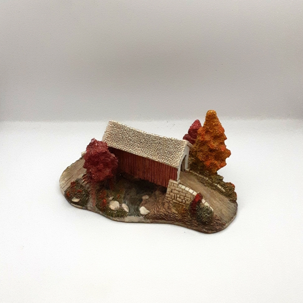 Vintage 1990 Lilliput Lane The American Landmark Collection "Covered Memories"